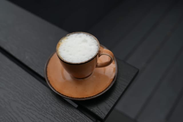 WHITE MOCHA