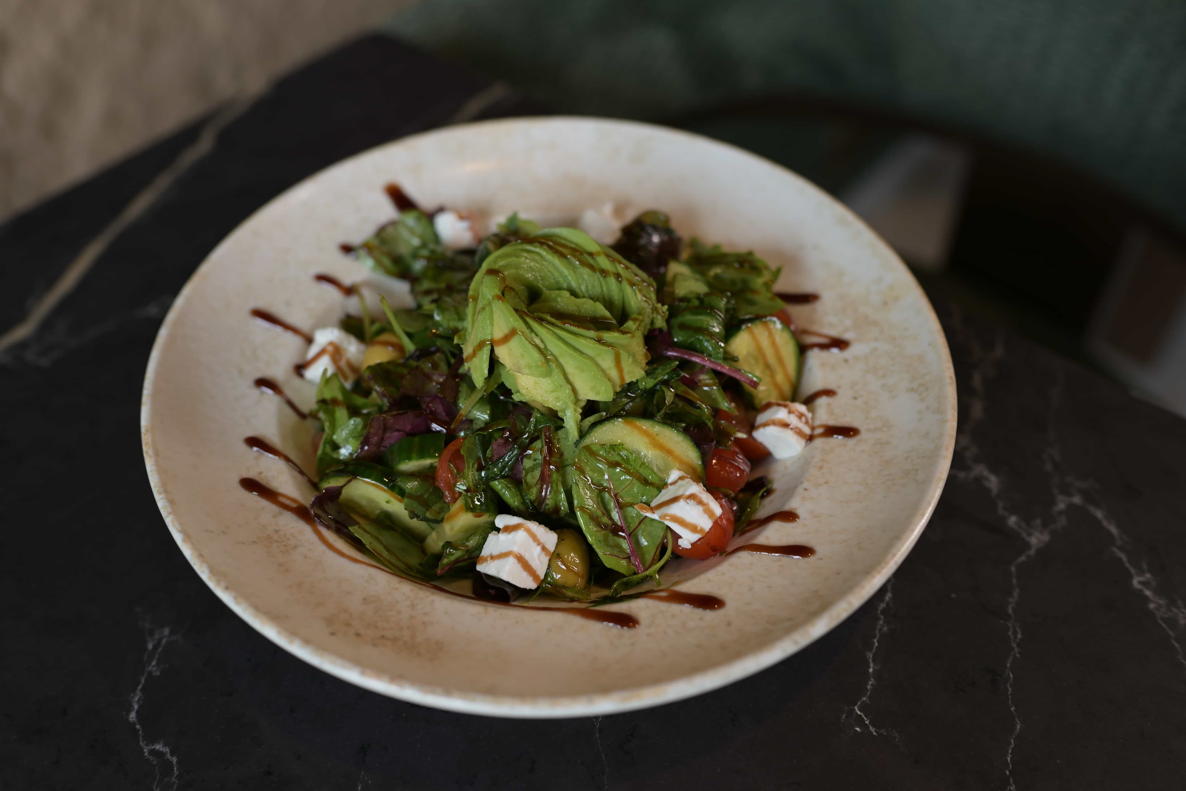 AVOCADO SALAD (V)