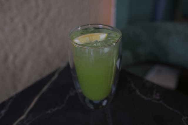 YUZU APPLE KIWI REFRESHER